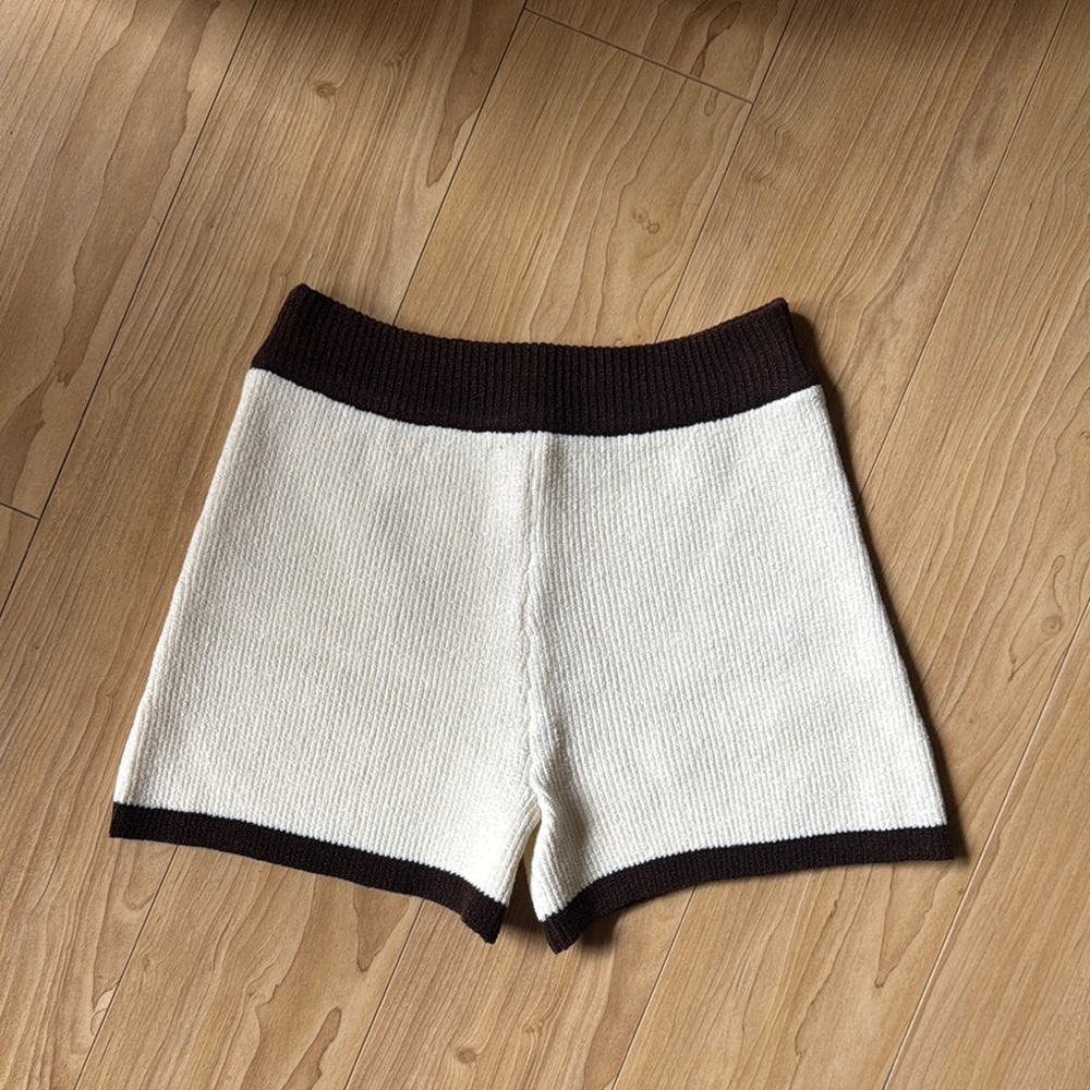 MA TA  White and Brown Knit Shorts
